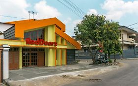 Reddoorz Near Universitas Widyagama Malang